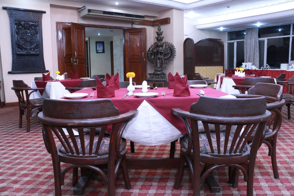 Hotel Mountain Katmandu Dış mekan fotoğraf
