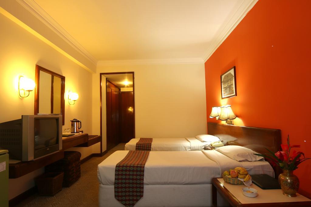 Hotel Mountain Katmandu Dış mekan fotoğraf