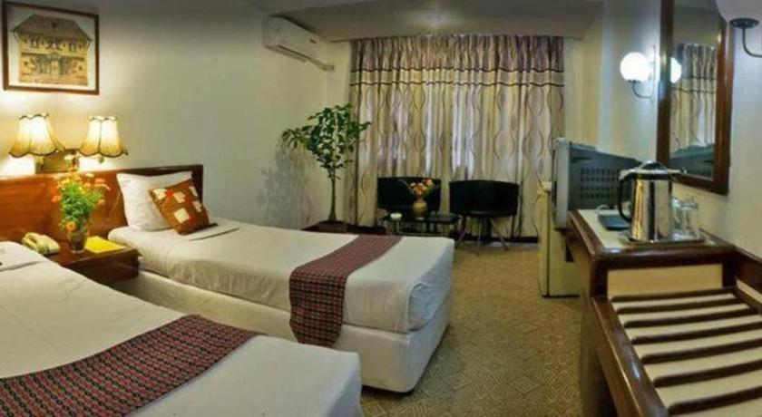 Hotel Mountain Katmandu Dış mekan fotoğraf