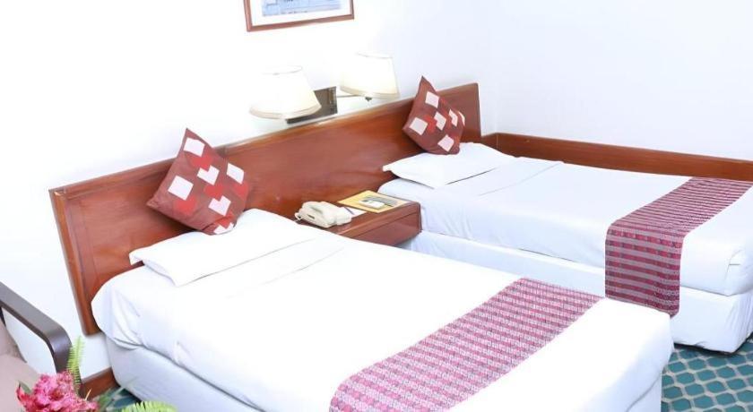 Hotel Mountain Katmandu Dış mekan fotoğraf