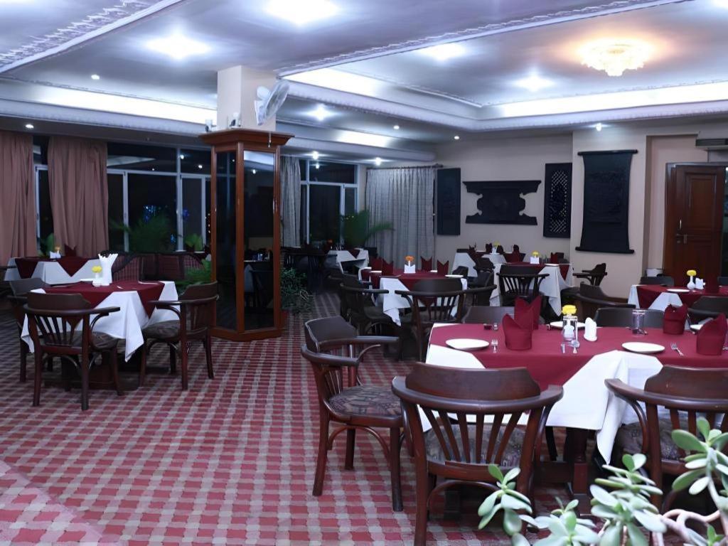 Hotel Mountain Katmandu Dış mekan fotoğraf