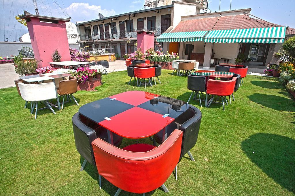 Hotel Mountain Katmandu Dış mekan fotoğraf